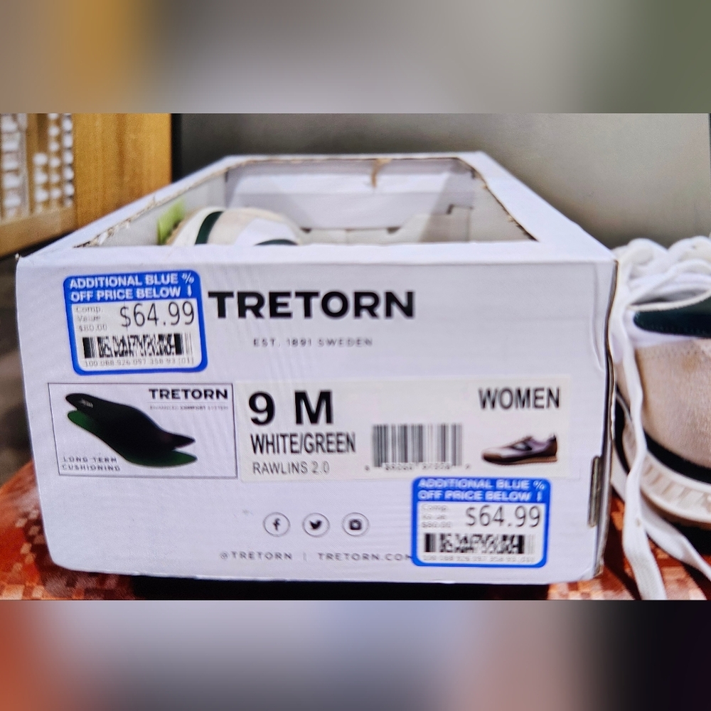 Tretorn Women's White and Green Sneakers
